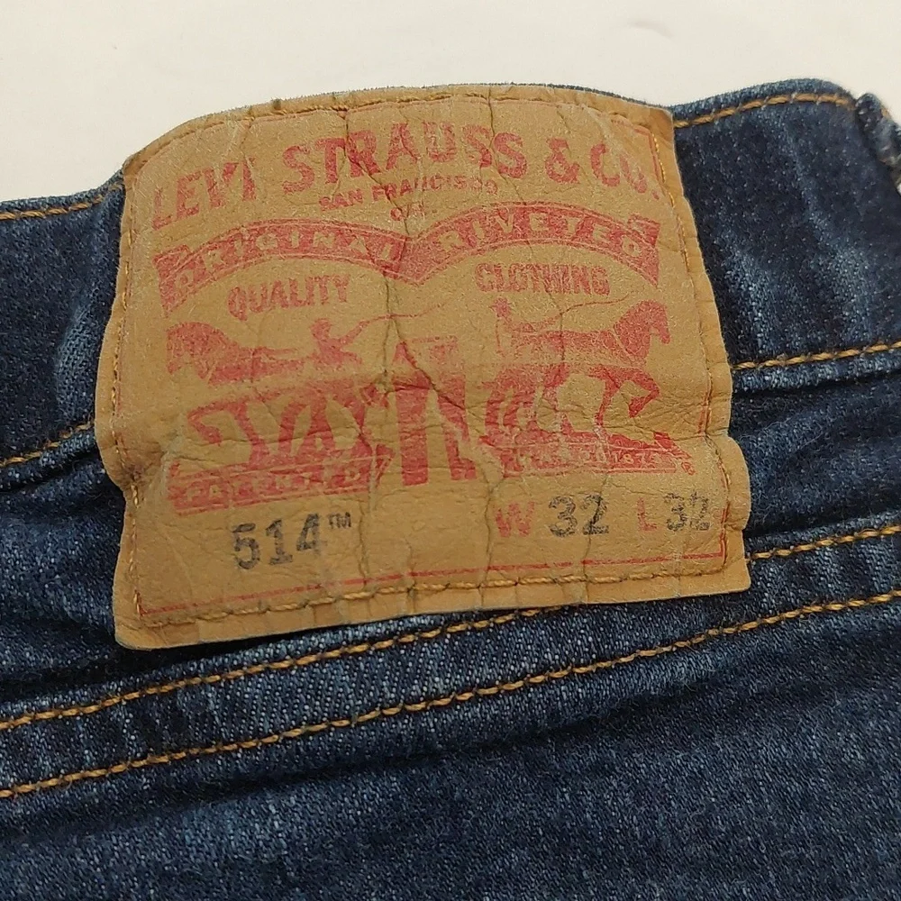 Levi's Men's Size 32 Jeans 514 Mediun Blue Wash Straight Fit